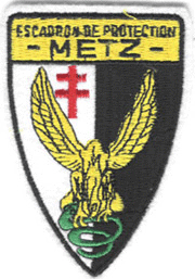 E.P.  42 - 128   METZ